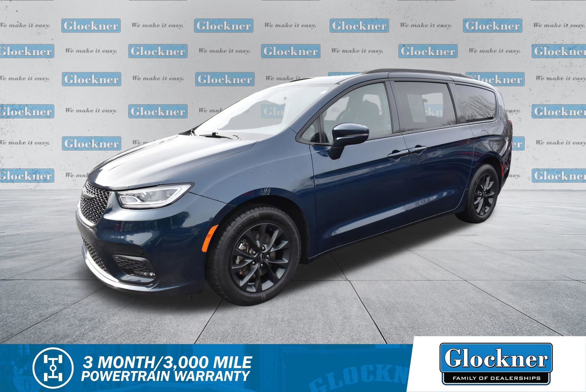 Used 2021 Chrysler Pacifica Touring w/ S Appearance Package image 1
