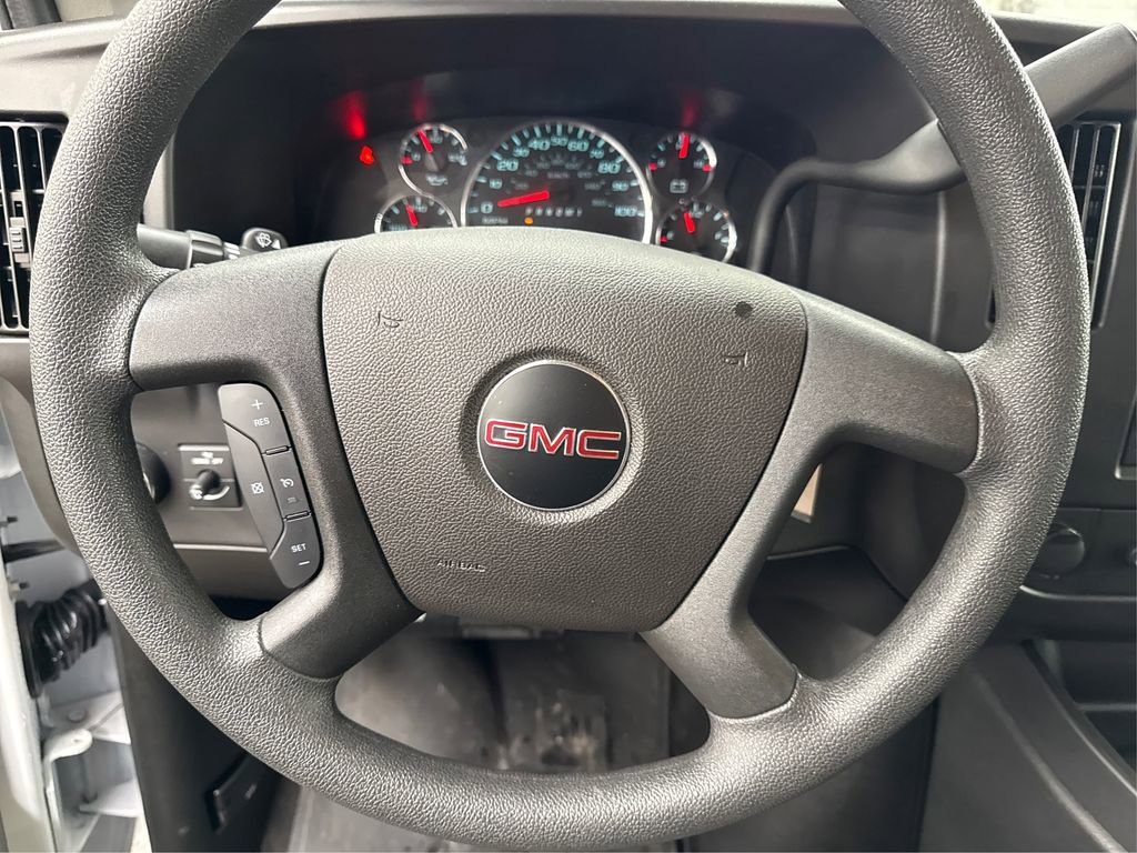 Used 2025 GMC Savana 3500 LT w/ LT Preferred Equipment Group image 23