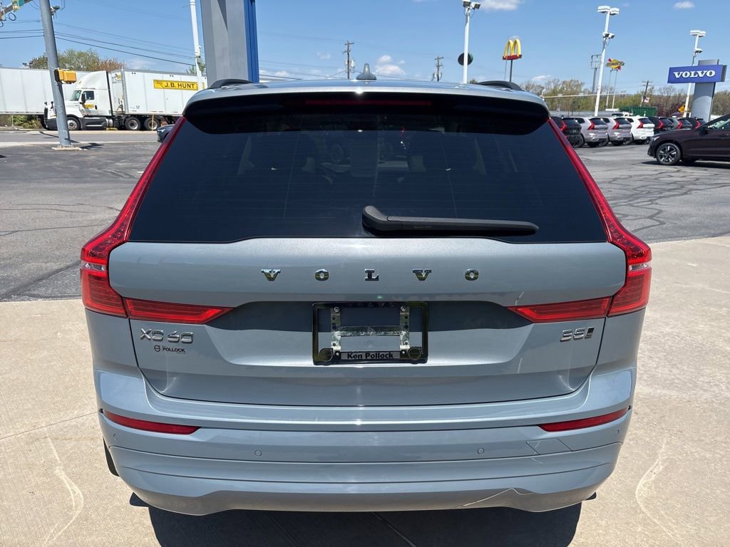 Certified 2023 Volvo XC60 B5 Core w/ Climate Package AWD/4WD image 7