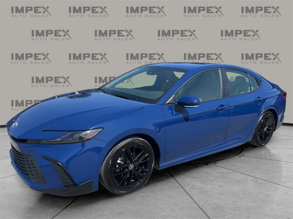 Used 2025 Toyota Camry SE