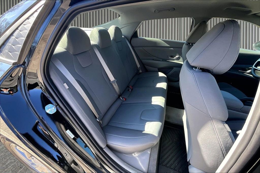 New 2026 Hyundai Elantra SE image 11