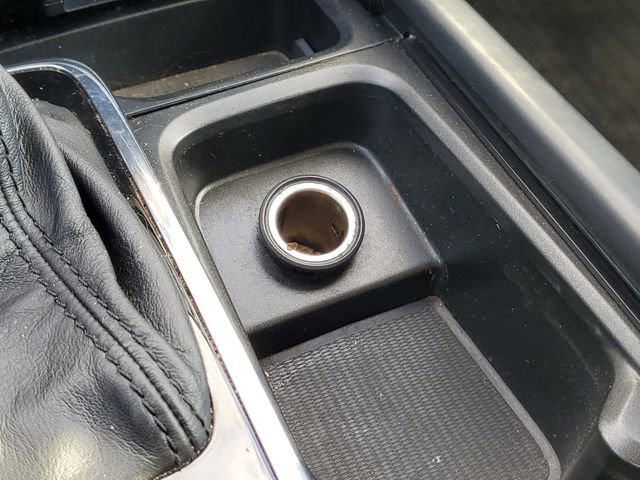 Used 2016 Volvo XC90 T6 Momentum w/ Momentum Plus Package image 27