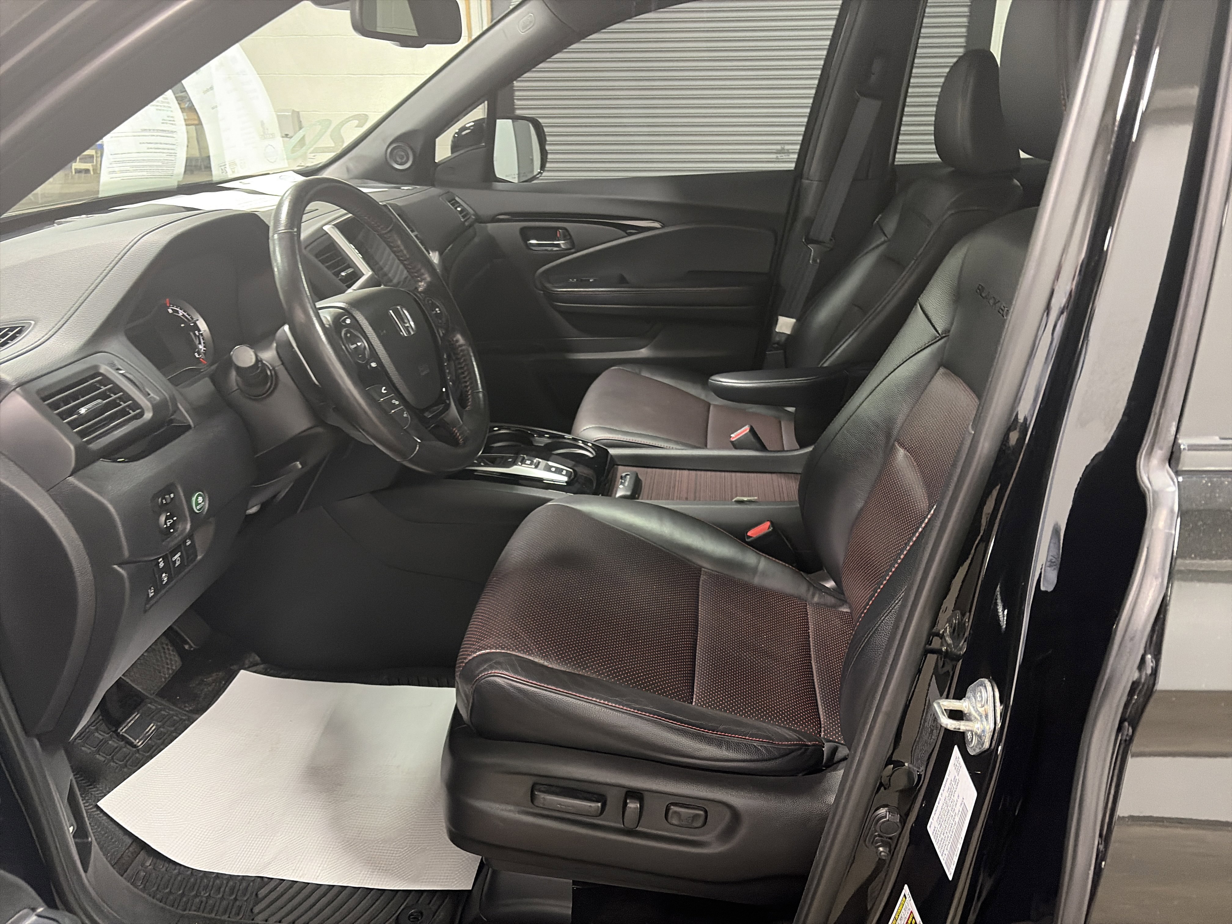 Used 2020 Honda Ridgeline Black Edition image 14