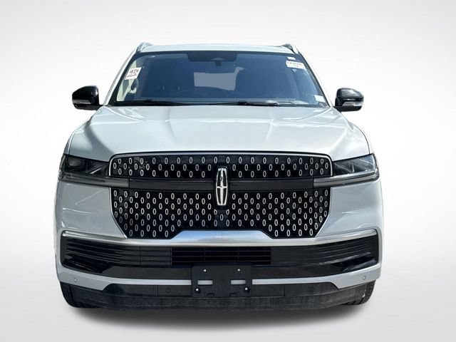 Used 2025 Lincoln Navigator L Reserve AWD/4WD image 10