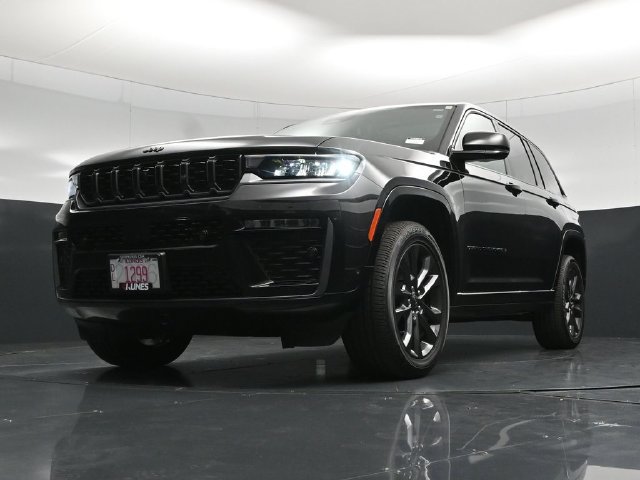 Used 2026 Jeep Grand Cherokee Limited AWD/4WD image 59