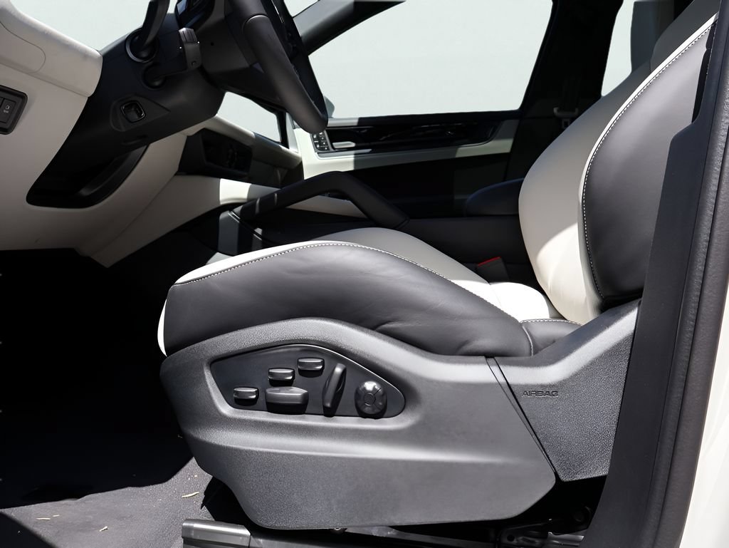 New 2026 Porsche Cayenne S AWD/4WD image 37