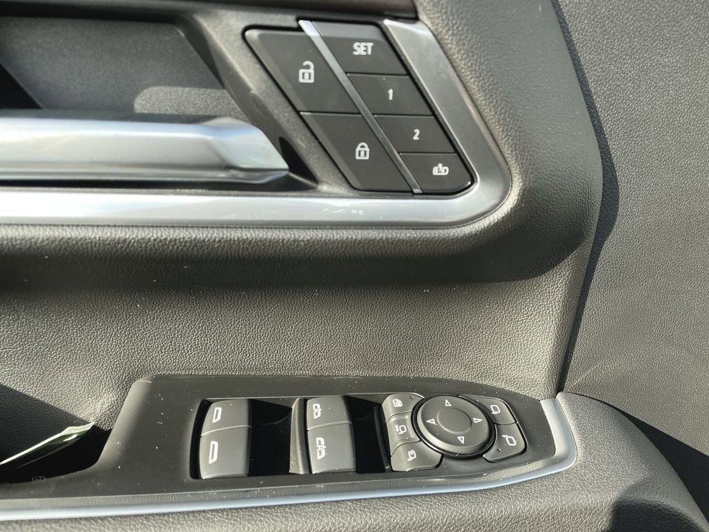 New 2026 GMC Sierra 3500 SLT image 31