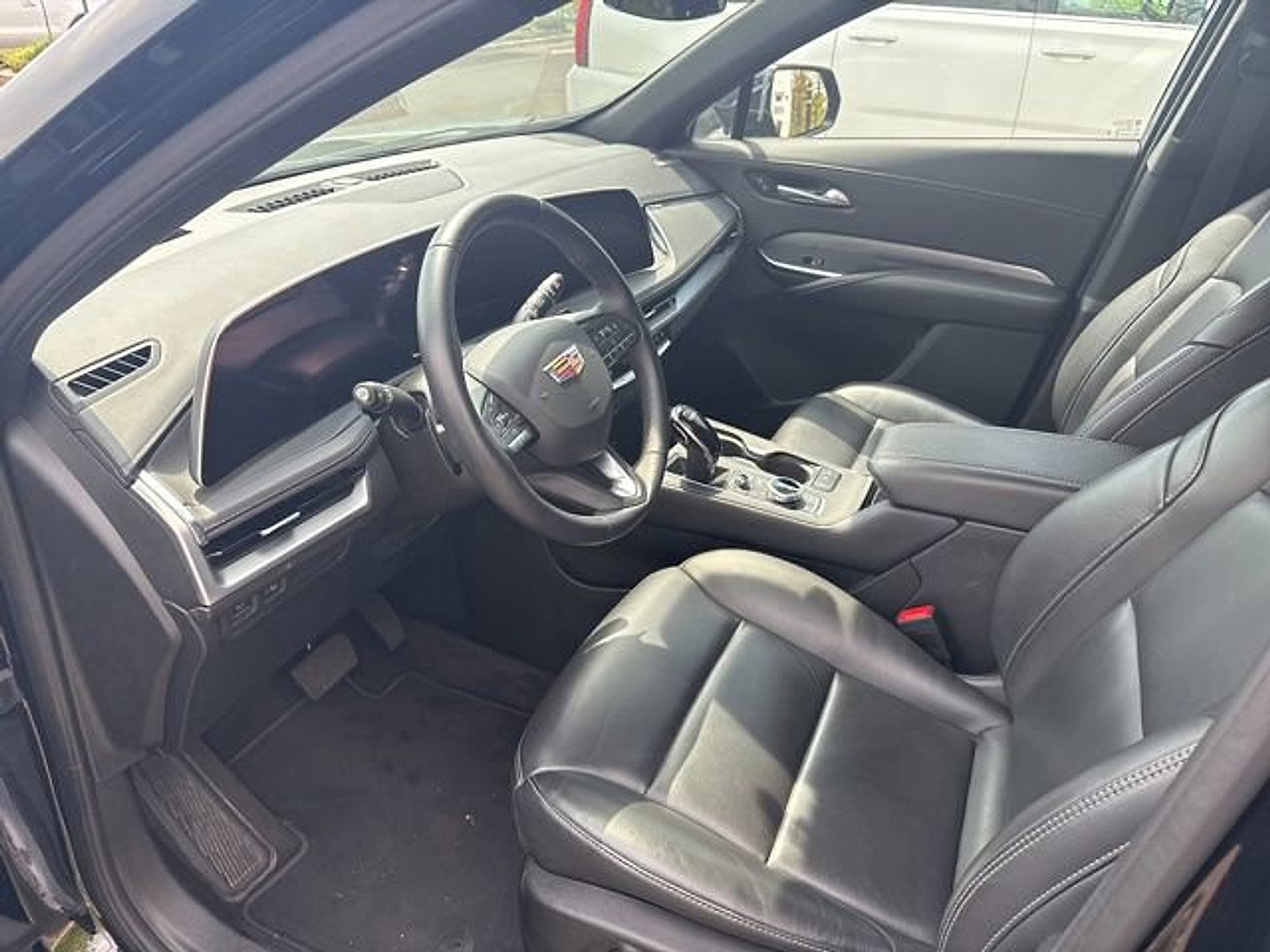 Used 2025 Cadillac XT4 Premium Luxury AWD/4WD image 9