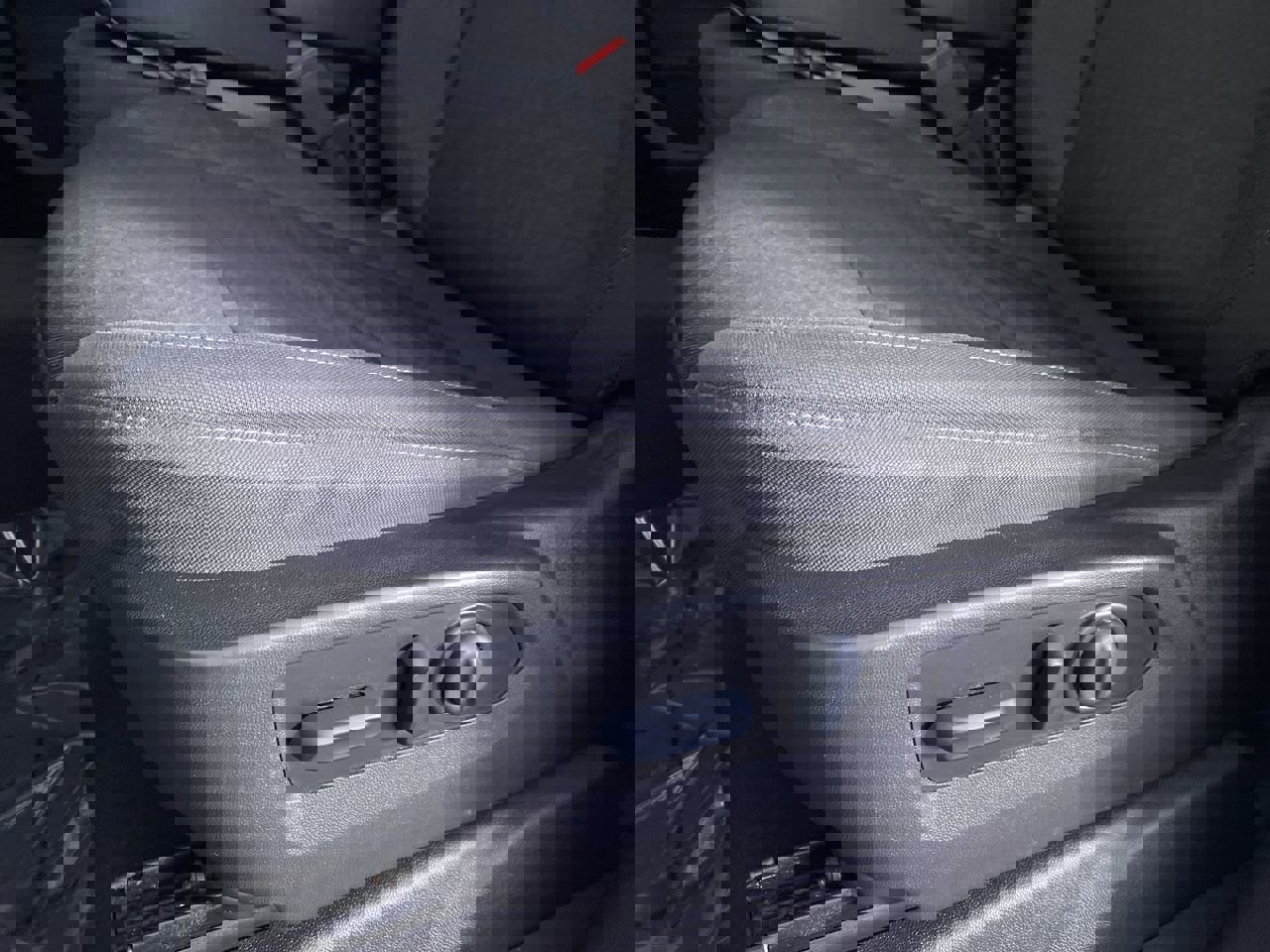 Certified 2022 Chevrolet Silverado 2500 Custom w/ Custom Value Package AWD/4WD image 8