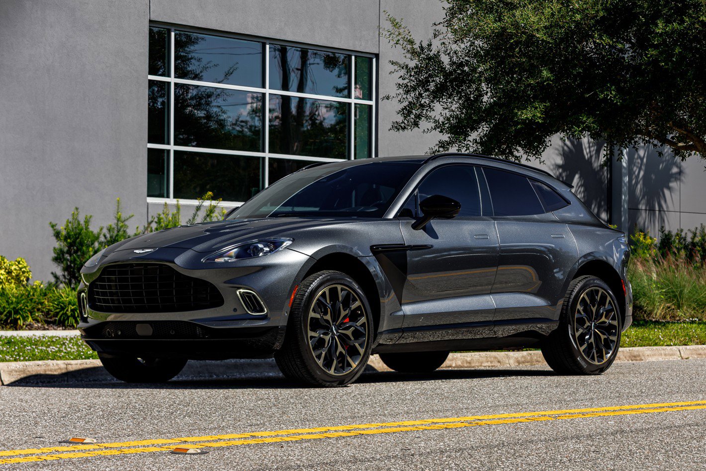 Used 2021 Aston Martin DBX