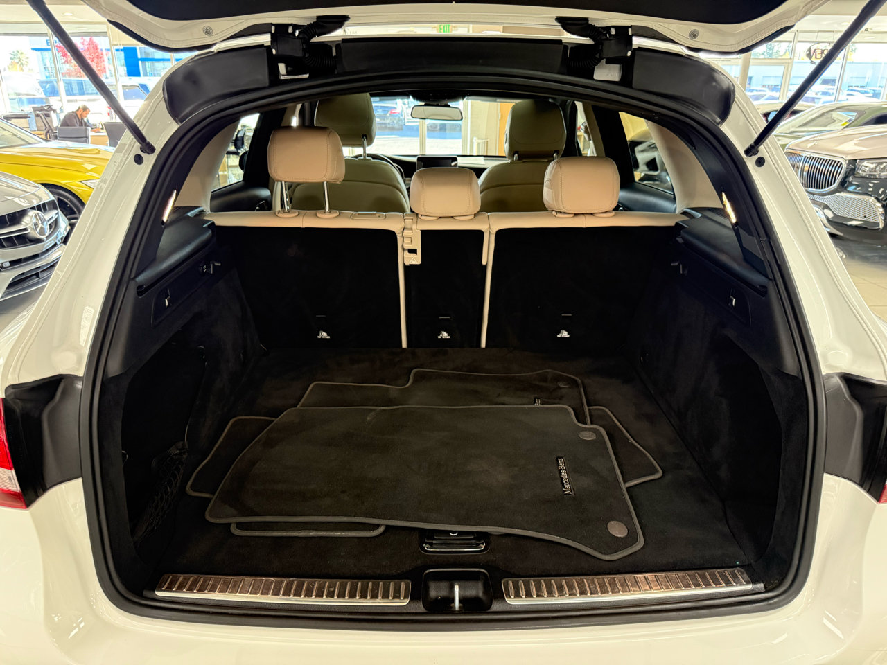 Used 2018 Mercedes-Benz GLC 300 GLC300 4MATIC image 32