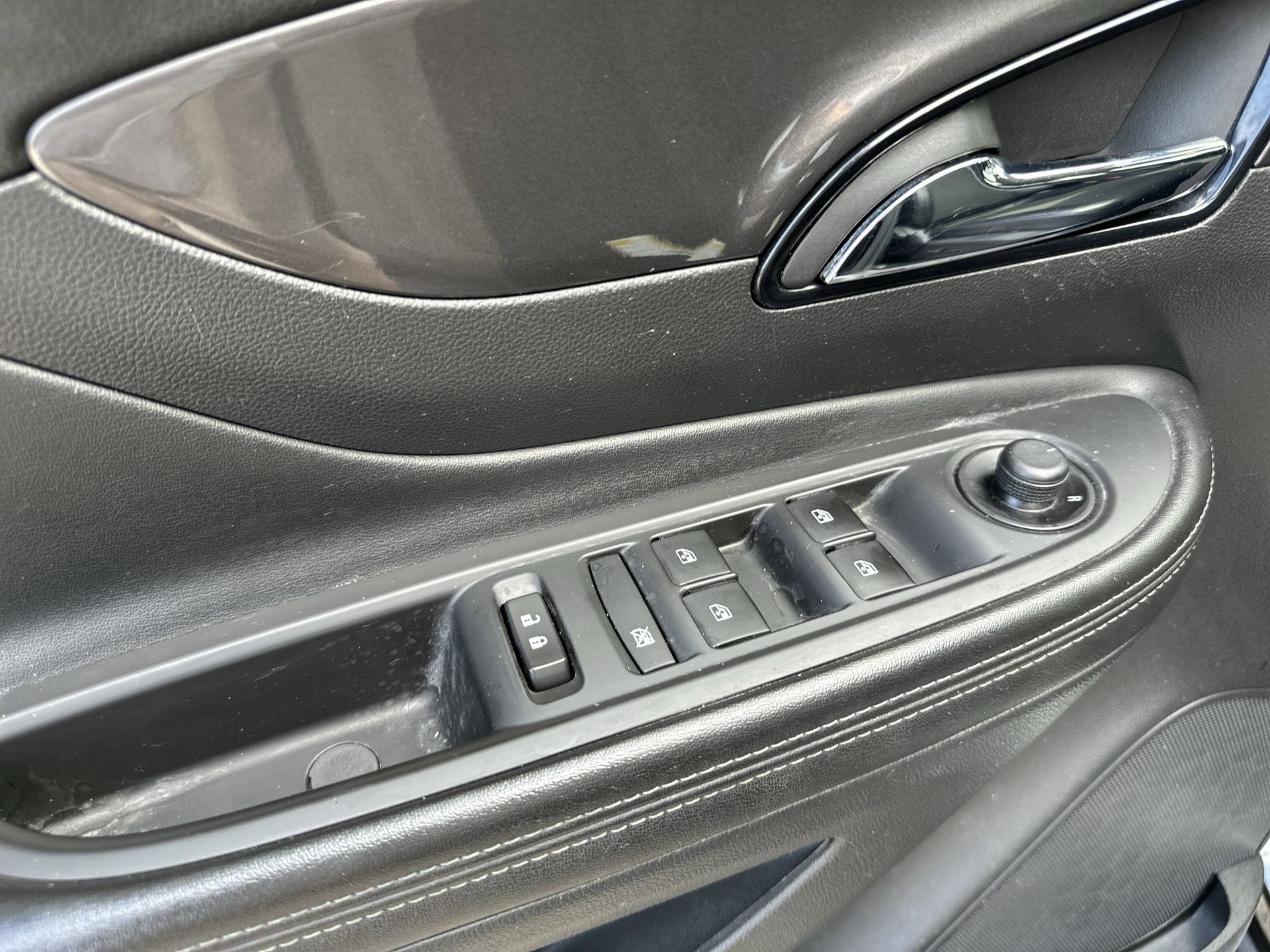 Used 2019 Buick Encore Preferred w/ Safety Package FWD image 15