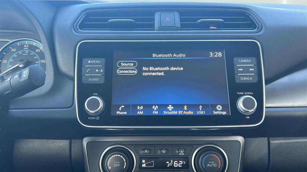 Used 2024 Nissan Leaf S image 13