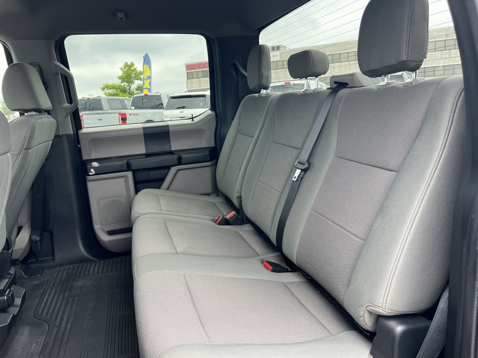 Used 2021 Ford F250 XL w/ STX Appearance Package AWD/4WD image 23