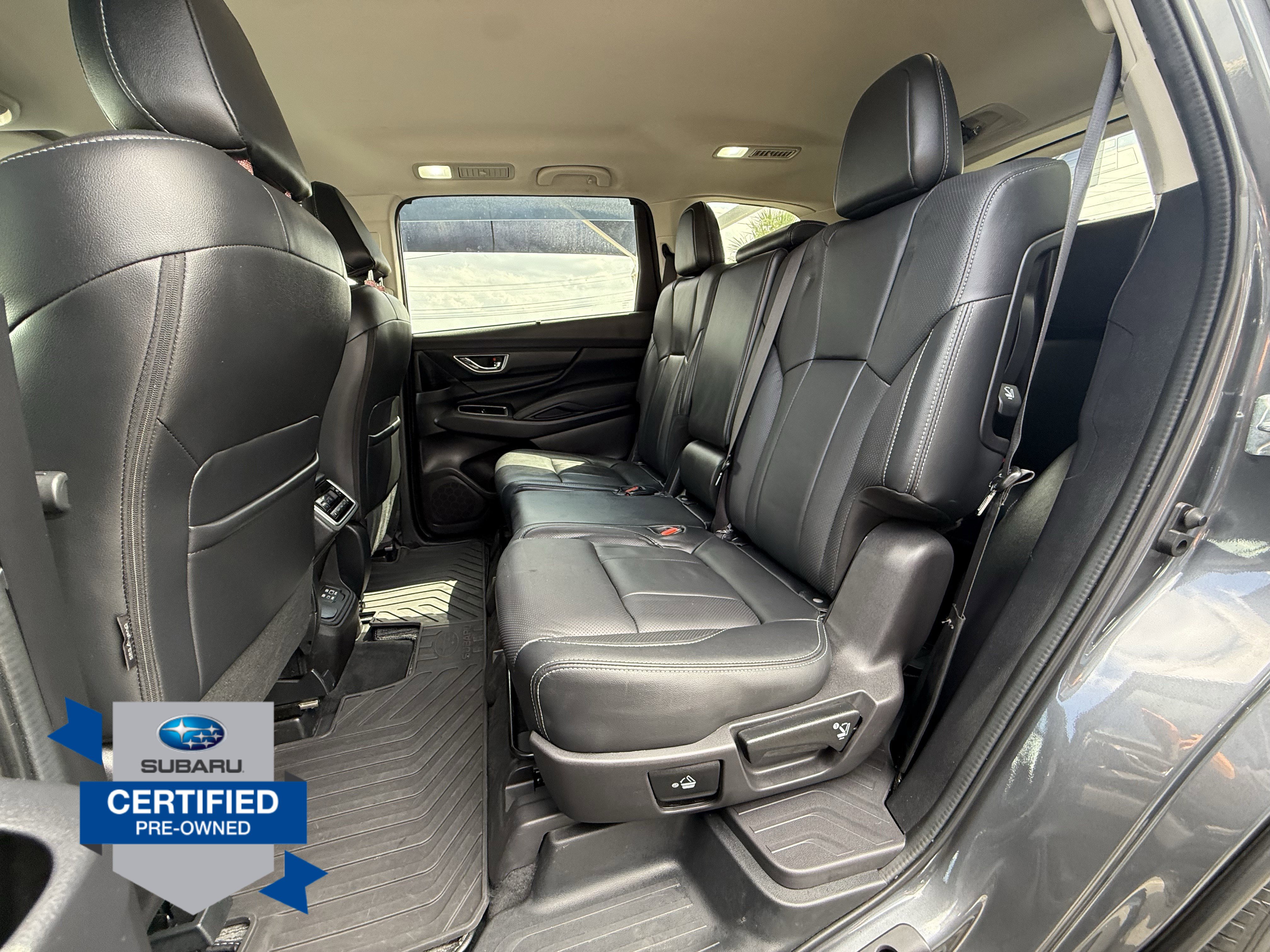 Used 2023 Subaru Ascent Limited AWD/4WD image 16