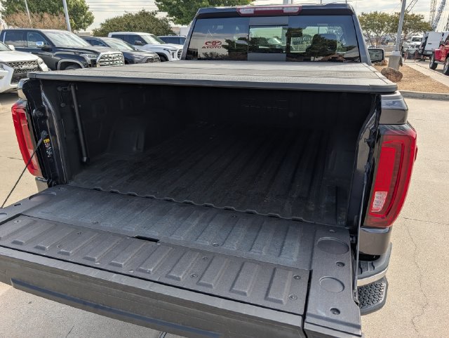 Used 2024 GMC Sierra 1500 SLT AWD/4WD image 28