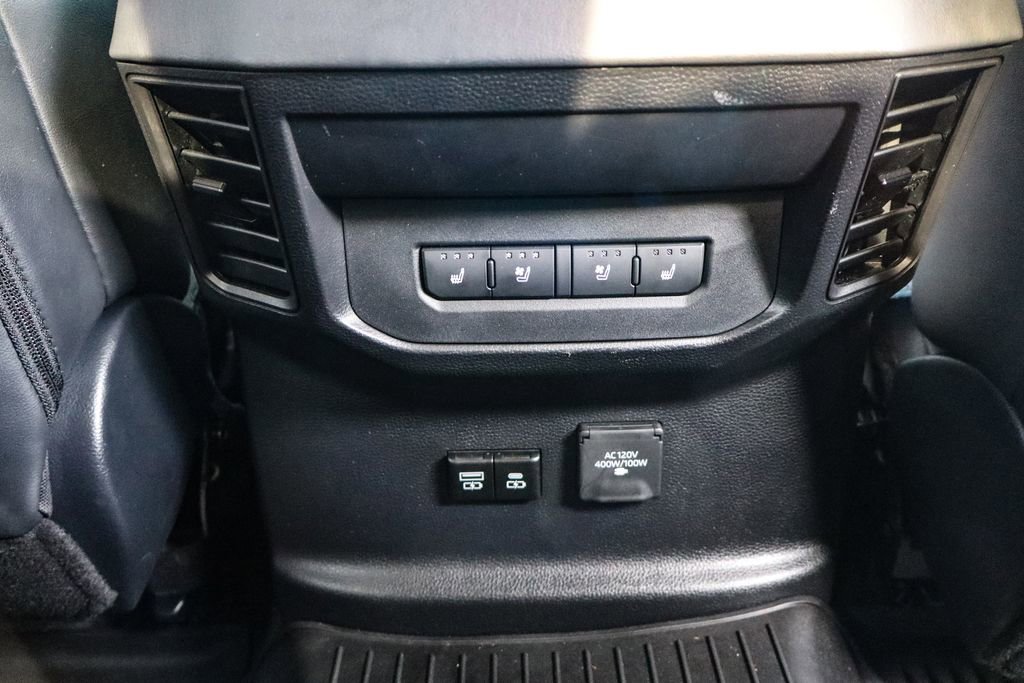 Used 2025 Toyota Tundra Platinum image 19