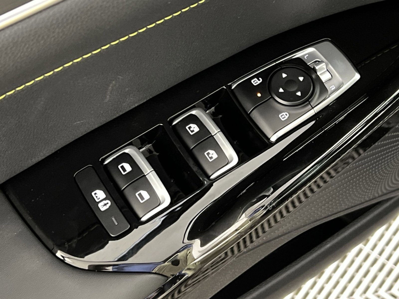 New 2026 Kia K5 GT image 13