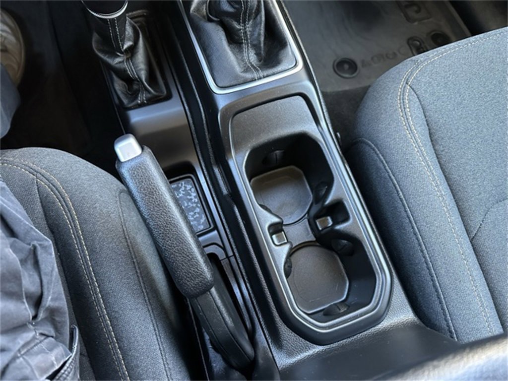 Used 2024 Jeep Wrangler Sport image 33