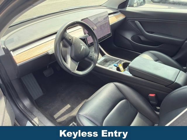Used 2019 Tesla Model 3 Standard Range Plus RWD image 5