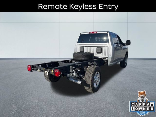 Used 2023 RAM 3500 Tradesman w/ Chrome Appearance Group AWD/4WD image 11