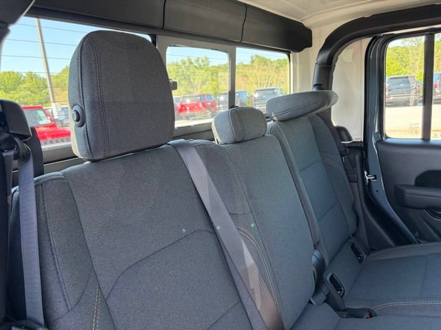New 2026 Jeep Gladiator Sport AWD/4WD image 30