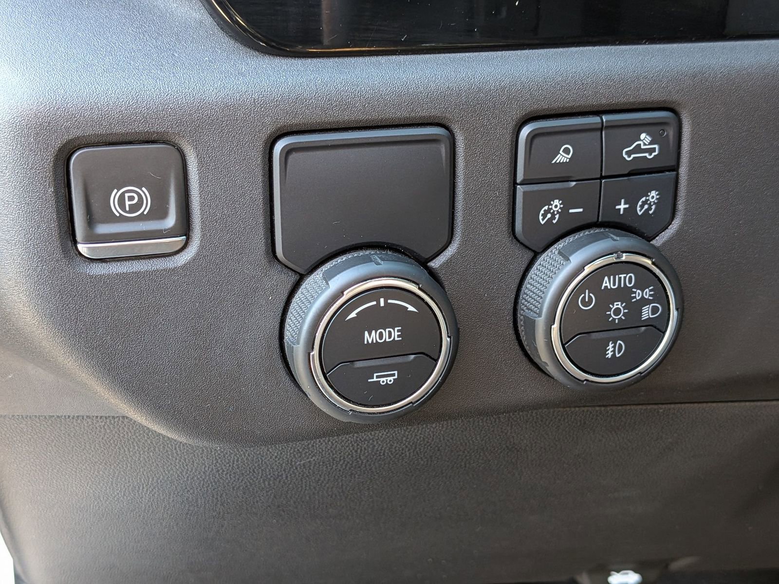 Used 2023 Chevrolet Silverado 1500 High Country image 17