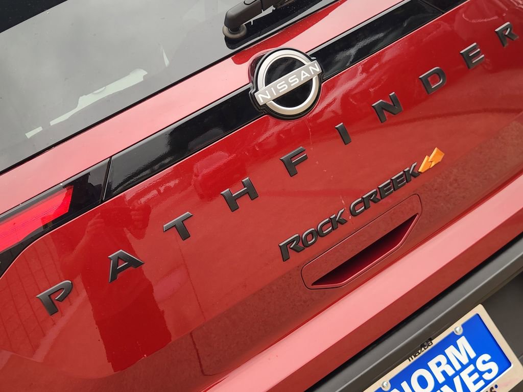 Used 2024 Nissan Pathfinder Rock Creek AWD/4WD image 11