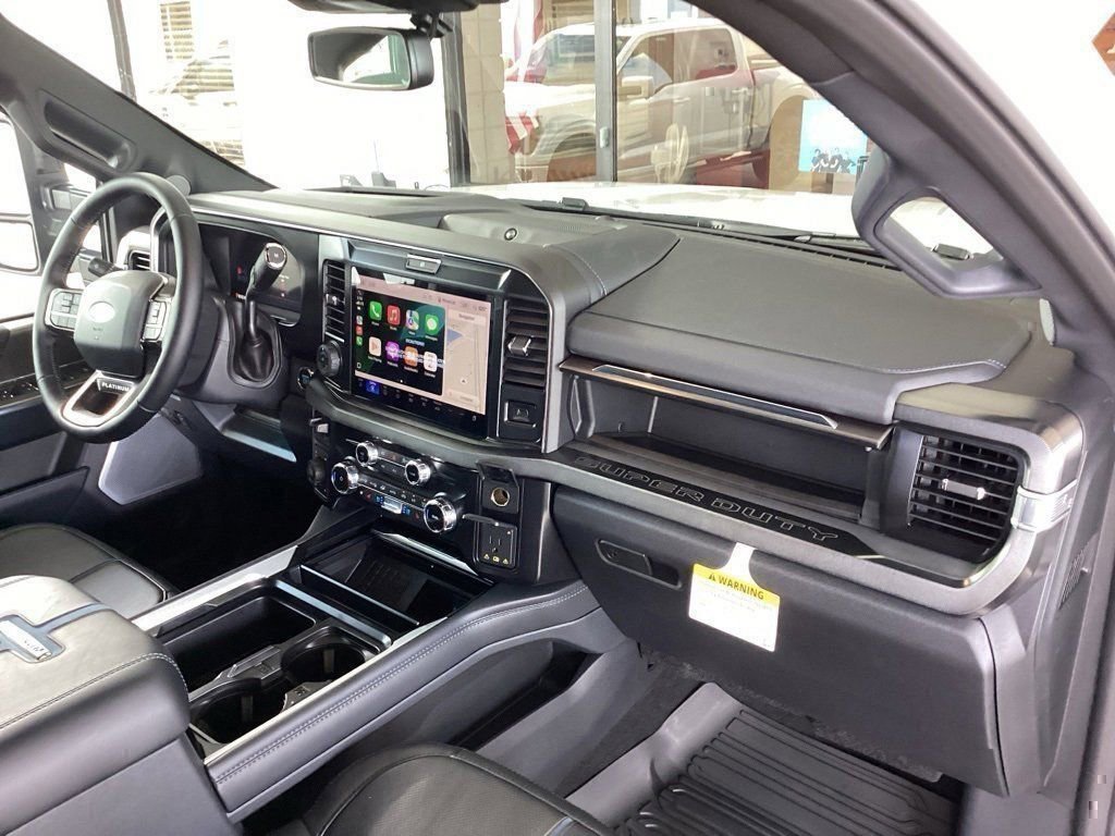 New 2026 Ford F250 Platinum image 32