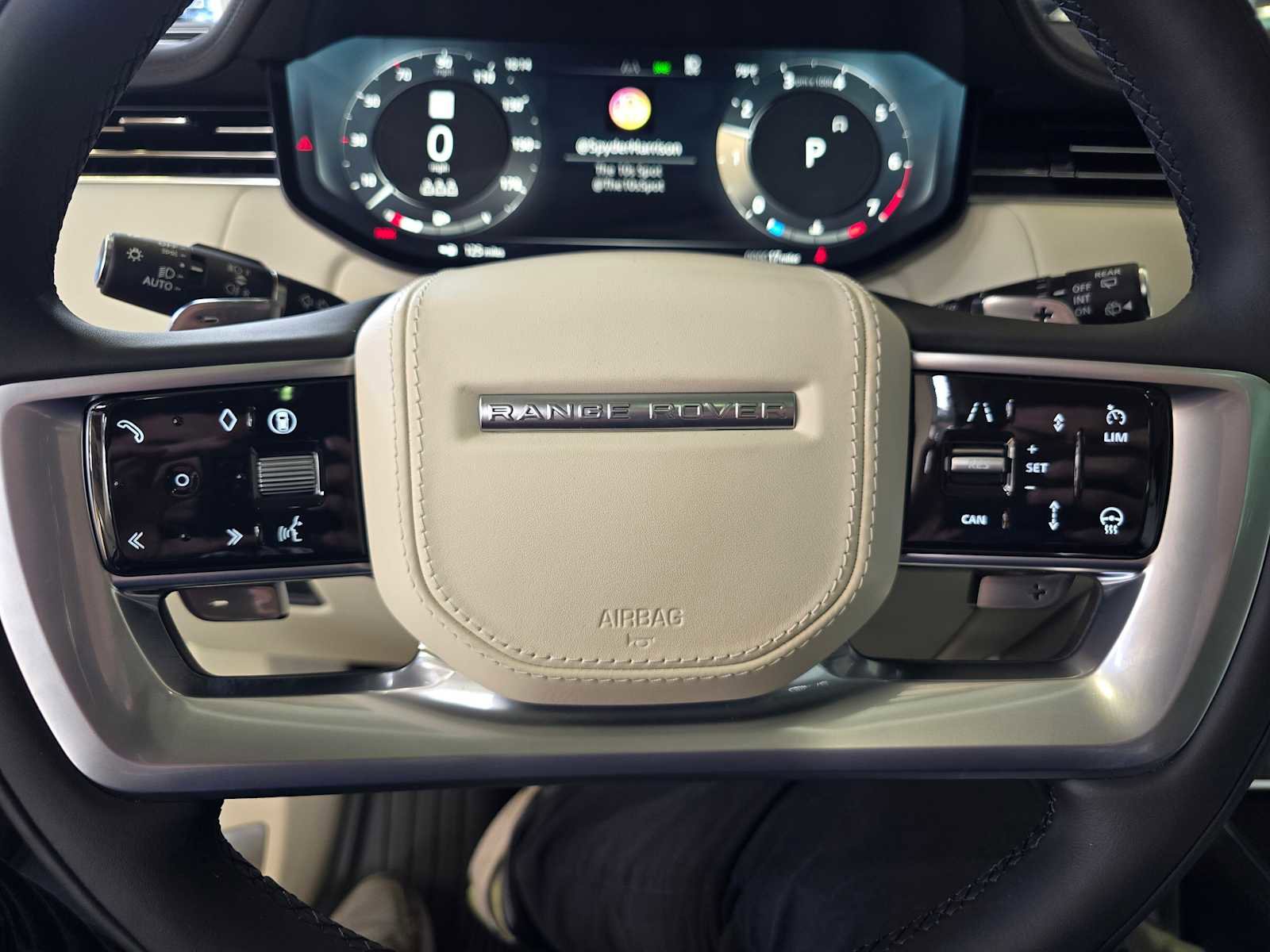 New 2026 Land Rover Range Rover SE image 24