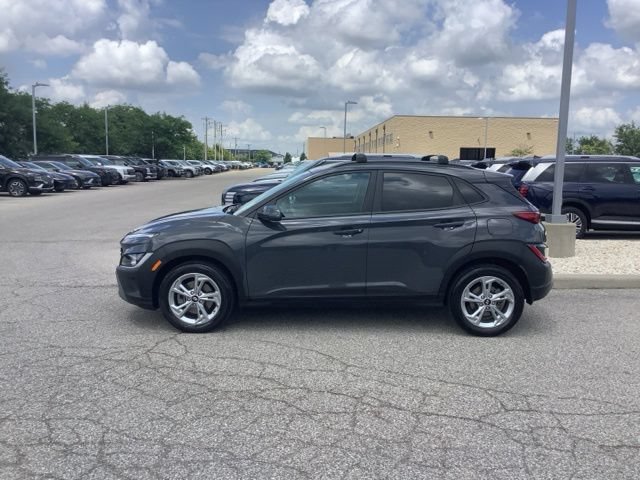 Certified 2023 Hyundai Kona SEL AWD/4WD image 3