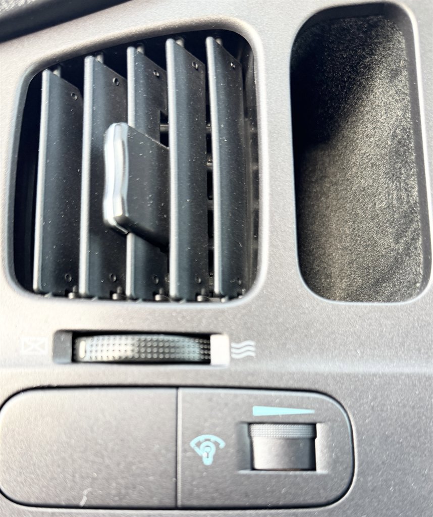 Used 2006 Hyundai Elantra GLS image 51