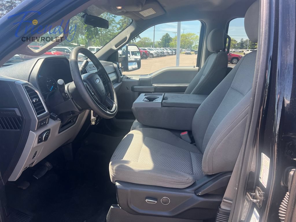 Used 2017 Ford F250 XLT w/ XLT Premium Package AWD/4WD image 14