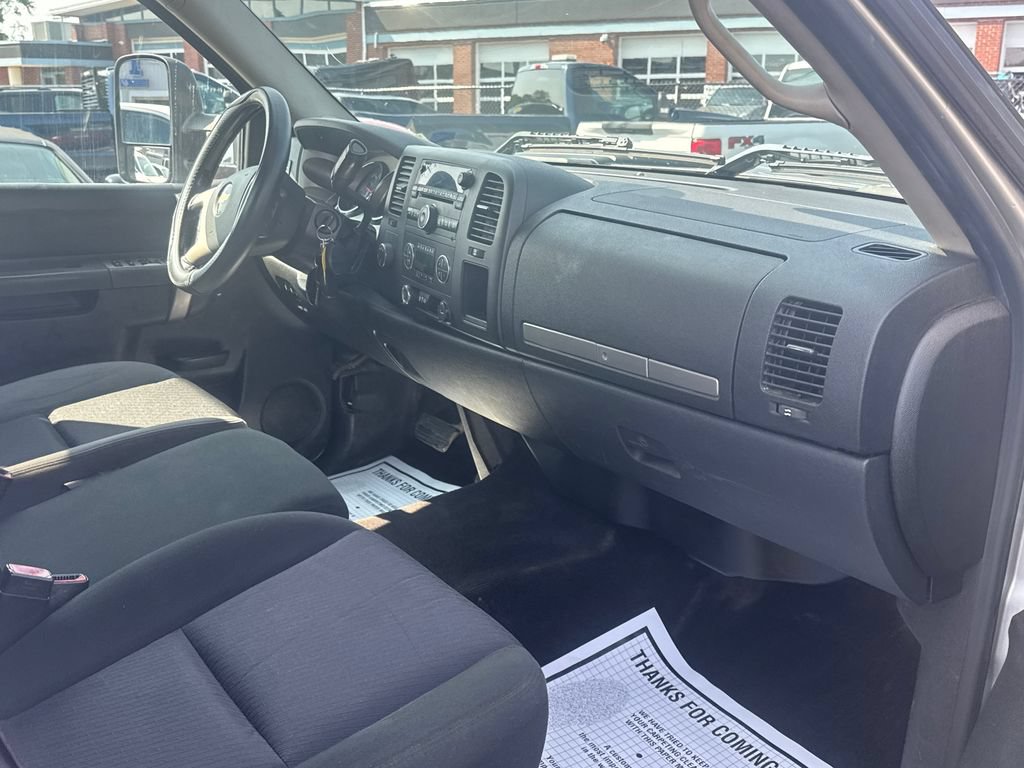 Used 2011 Chevrolet Silverado 2500 LT w/ Interior Plus Package AWD/4WD image 33