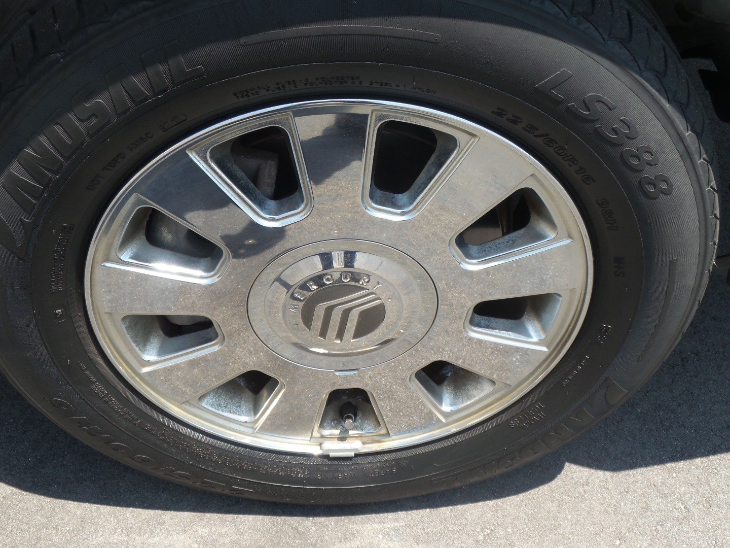 Used 2006 Mercury Grand Marquis LS RWD image 10