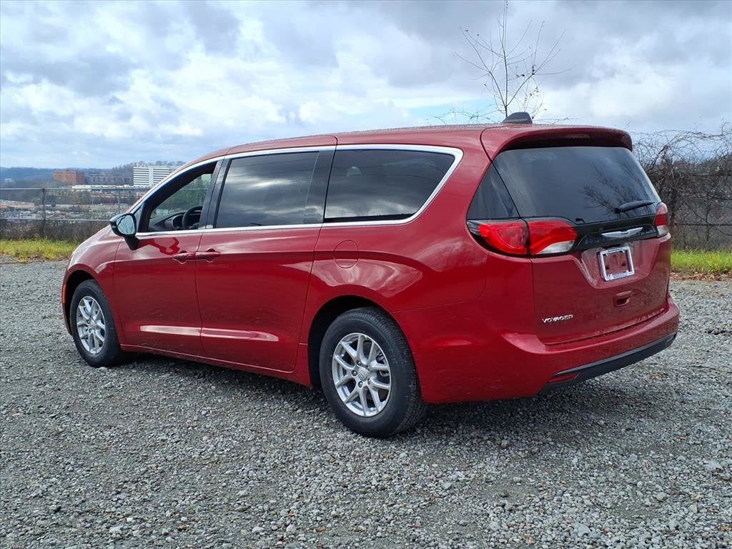 New 2026 Chrysler Voyager LX image 3