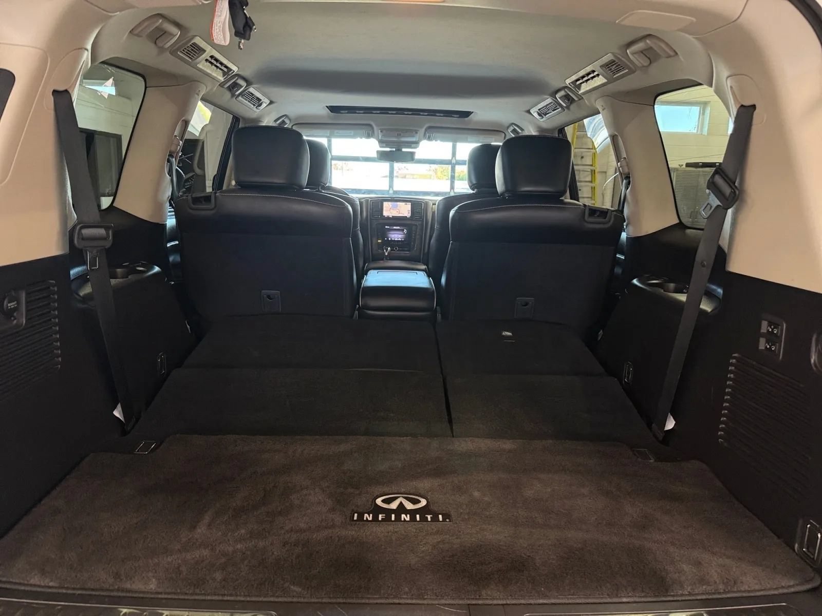 Used 2021 INFINITI QX80 Premium Select w/ All-Season Package AWD/4WD image 21