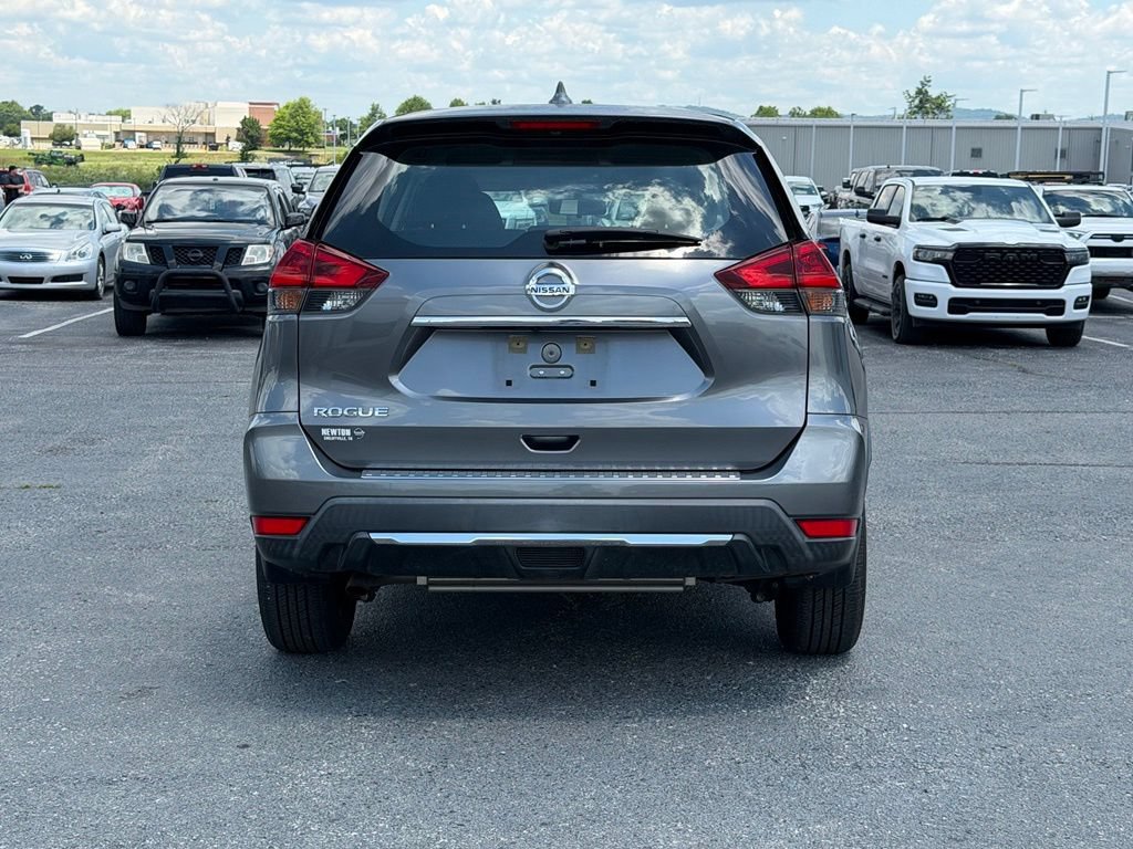 Used 2018 Nissan Rogue S FWD image 6