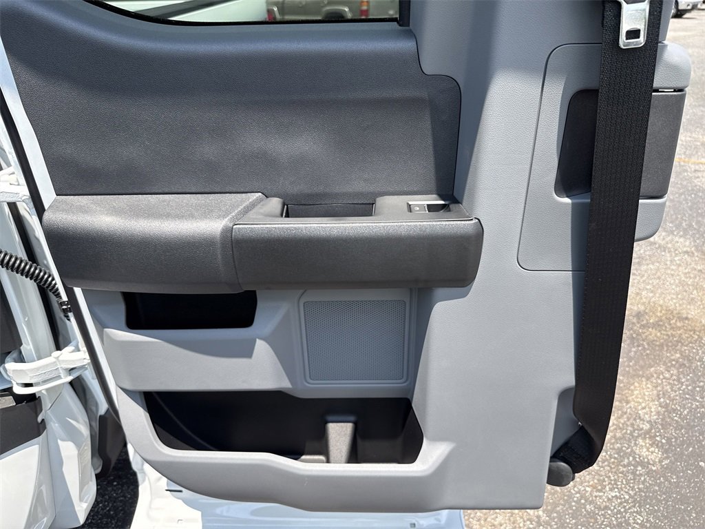 New 2025 Ford F350 XLT w/ 360-Degree Camera Package image 13