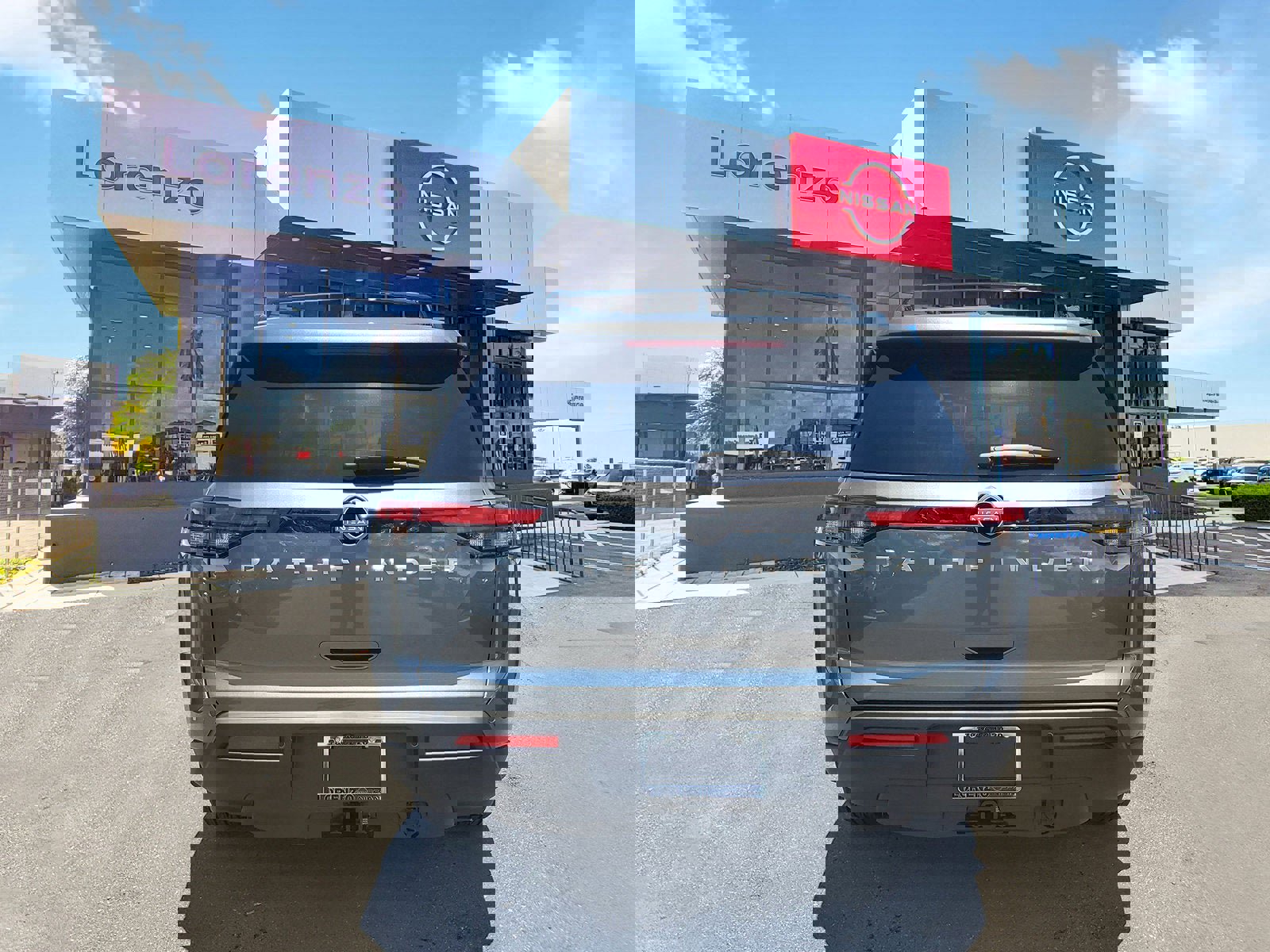 New 2025 Nissan Pathfinder SV w/ SV Premium Package image 5