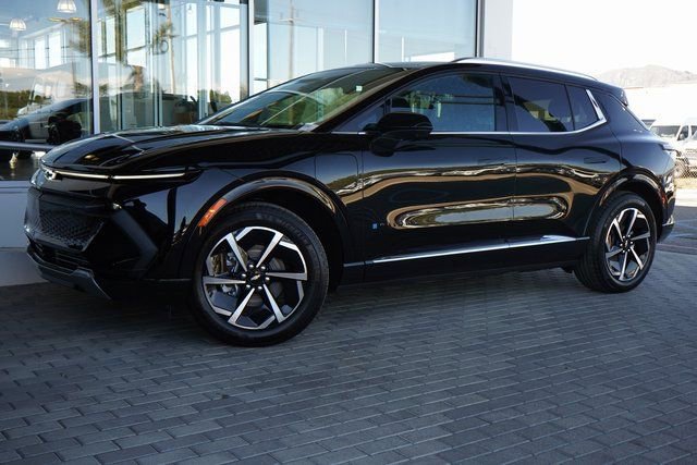 New 2025 Chevrolet Equinox EV LT image 4