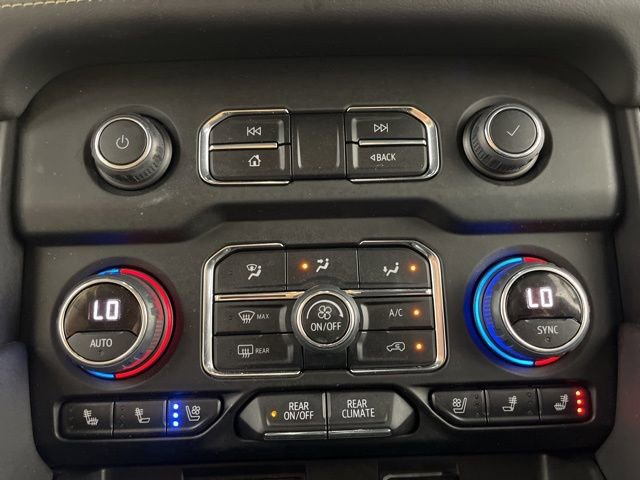 Used 2023 Chevrolet Suburban Premier image 30