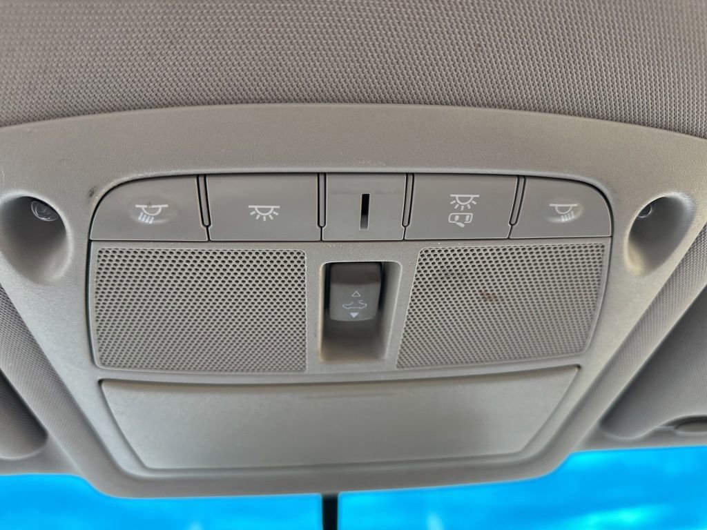 Used 2015 Nissan Altima 2.5 SV w/ Convenience Package image 26