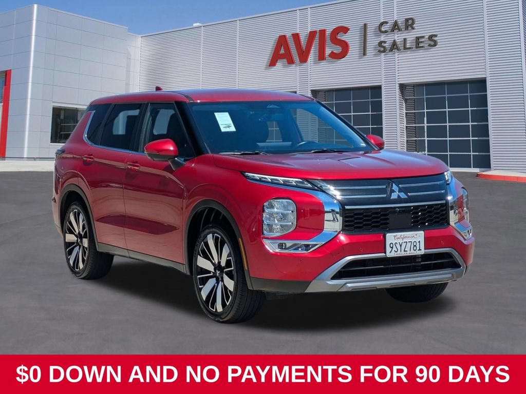 Used 2025 Mitsubishi Outlander SE AWD/4WD image 3