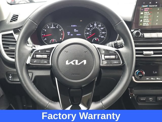 Used 2023 Kia Seltos EX AWD/4WD image 12