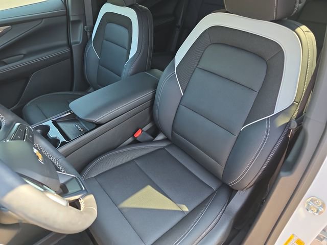 New 2025 Chevrolet Blazer EV LT image 16