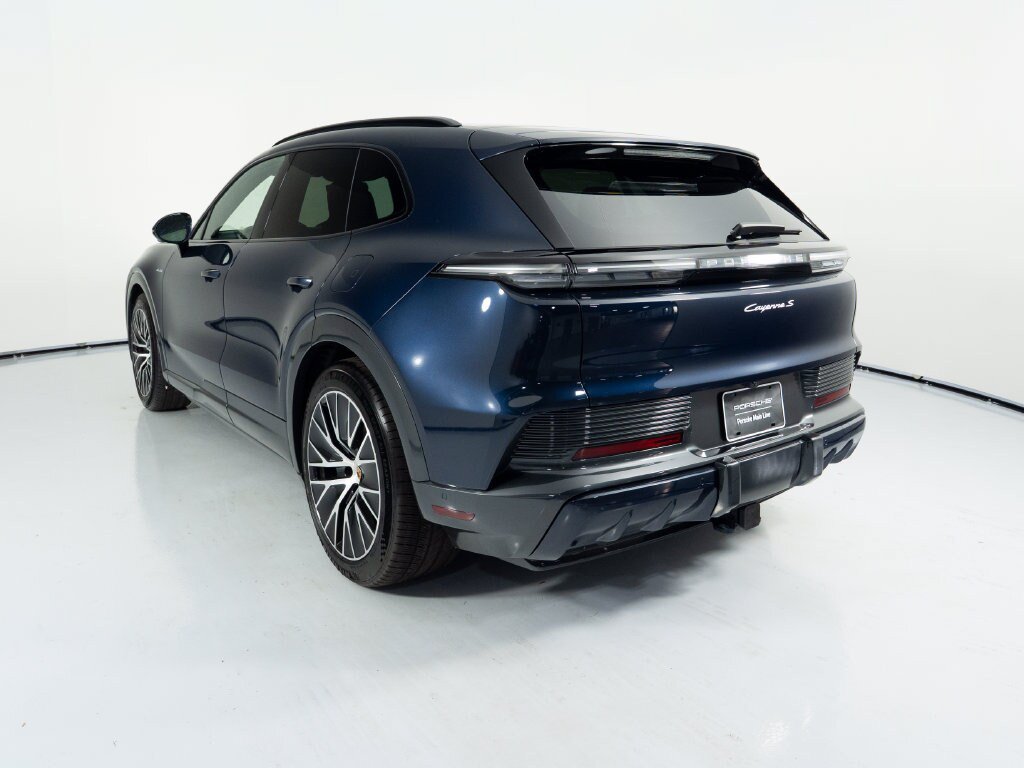 New 2026 Porsche Cayenne S AWD/4WD image 8