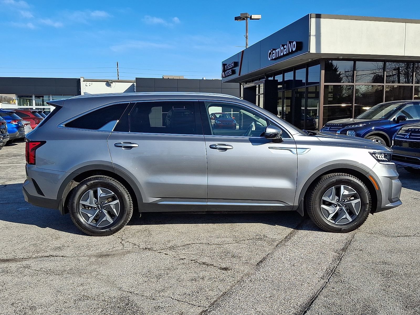 Used 2022 Kia Sorento S image 8