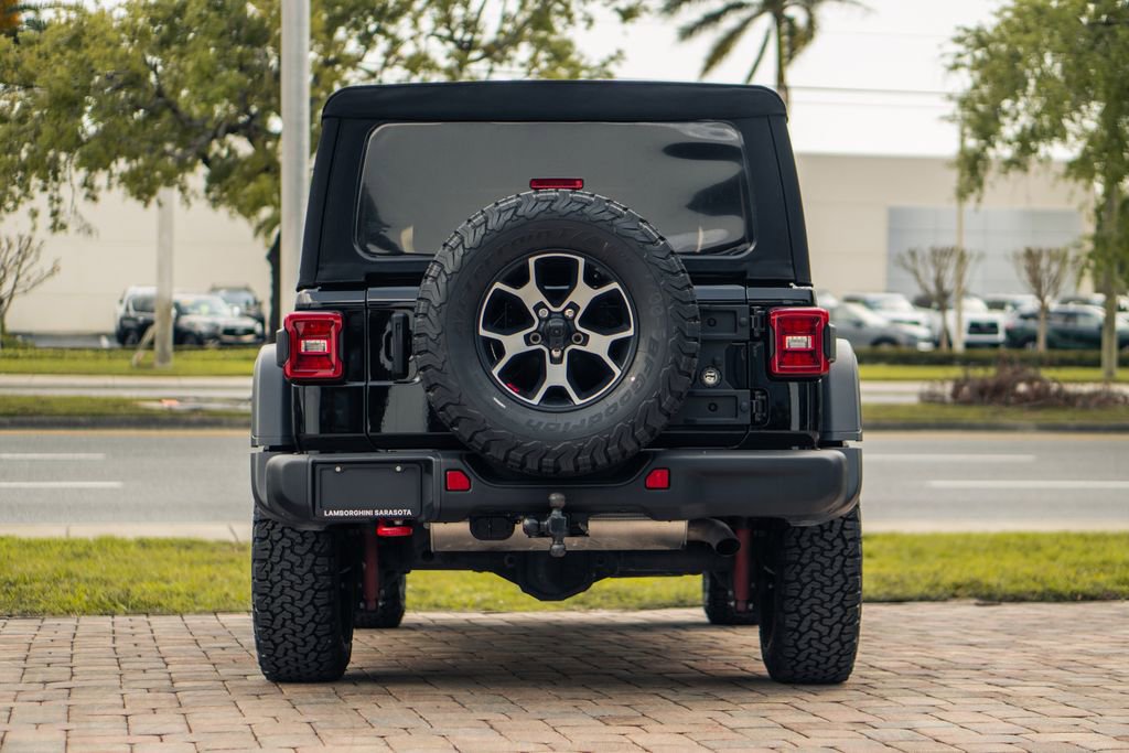 Used 2022 Jeep Wrangler Unlimited Rubicon AWD/4WD image 4