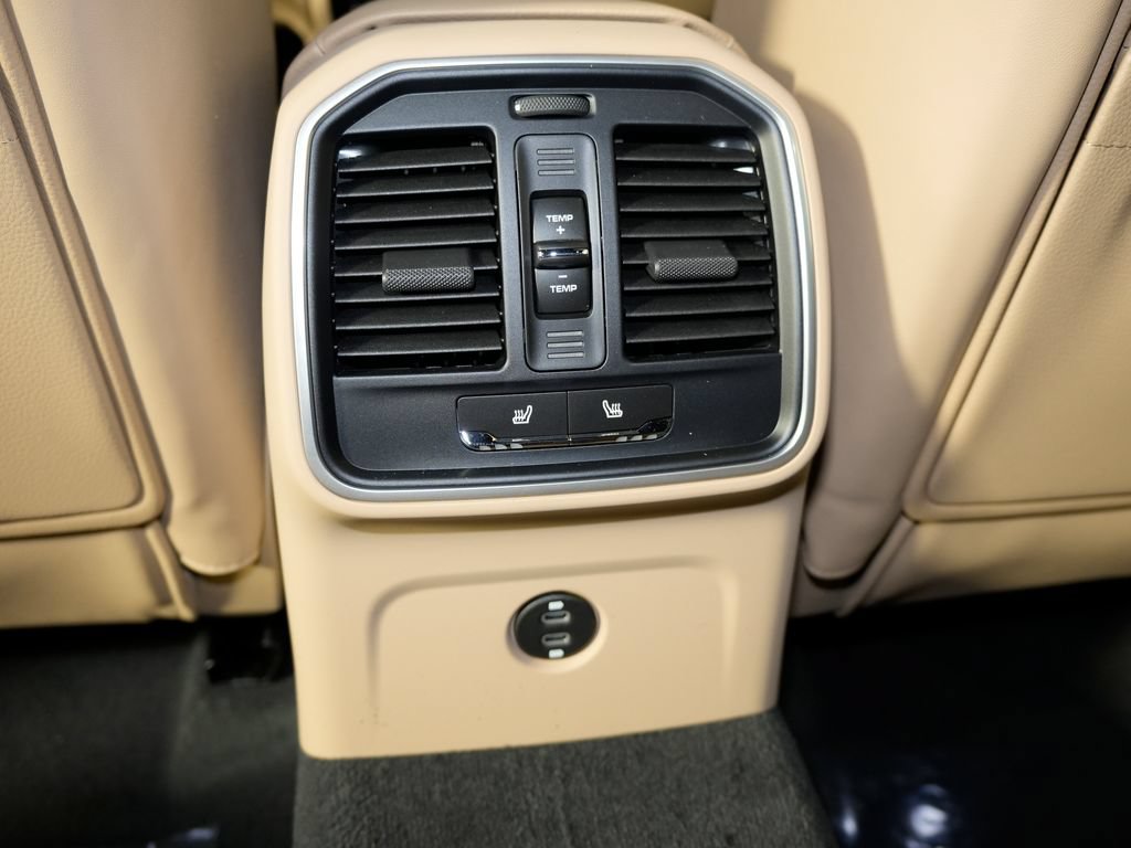 New 2026 Porsche Macan AWD/4WD image 34